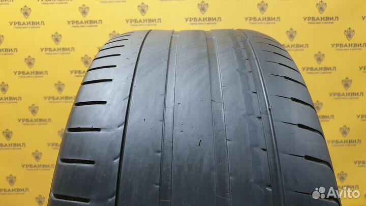 Pirelli P Zero 275/35 R20