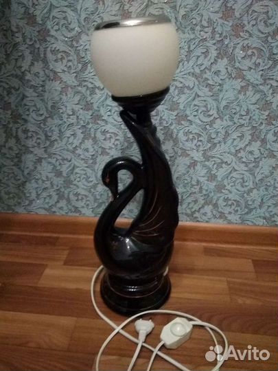Лампа настольная
