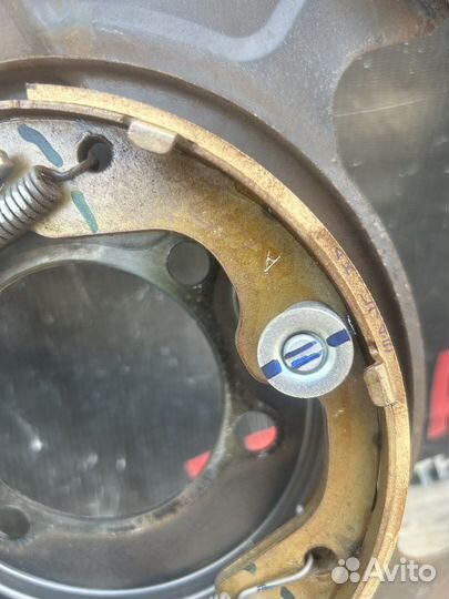 Механизм стояночного тормоза Ниссан Тиана 32