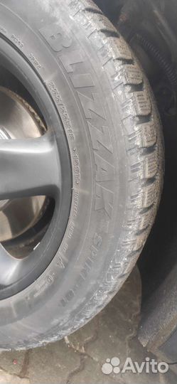 Bridgestone Blizzak Spike-01 255/55 R18 109T