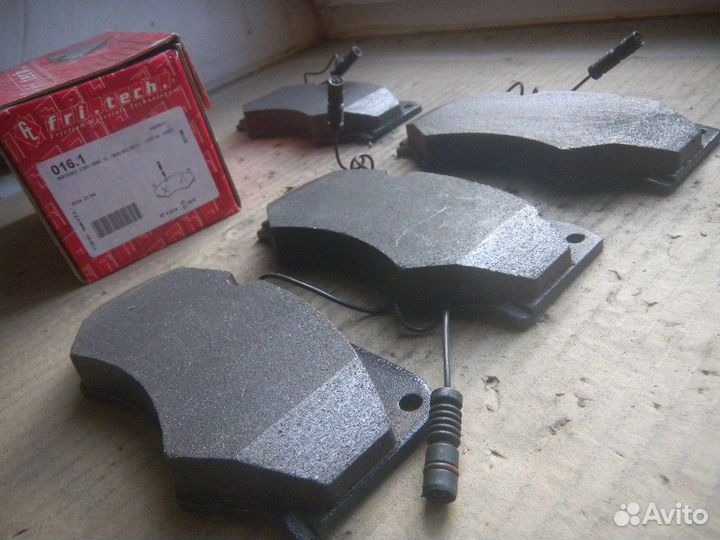 F.016.1 Колодки торм пер. Mercedes 230G-350G 79-93