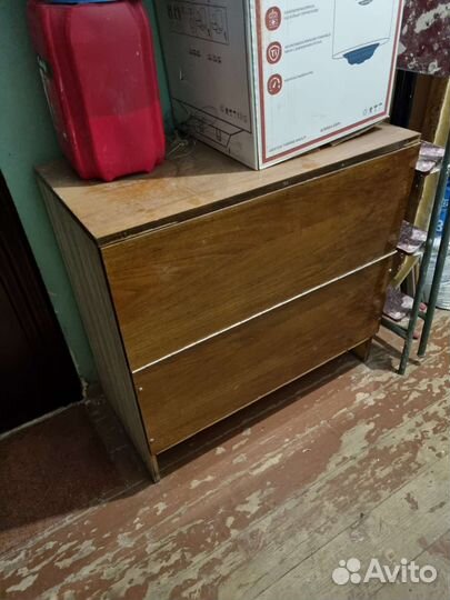 Тумбочка для вещей