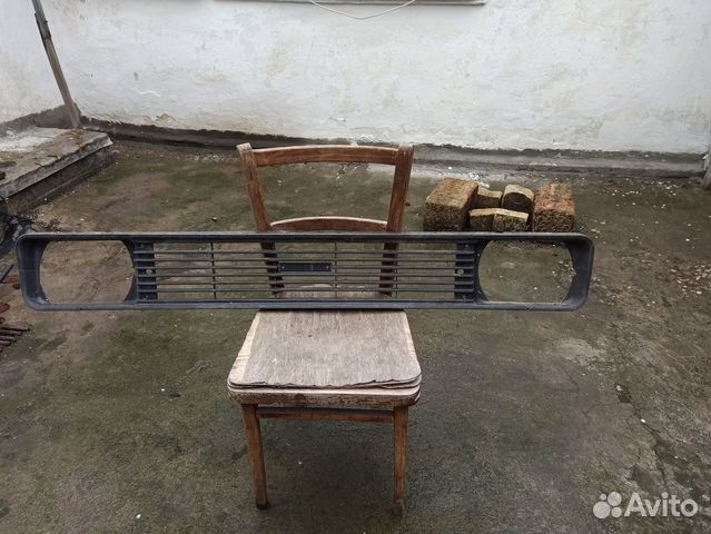 Радиаторная решётка на москвич 2140