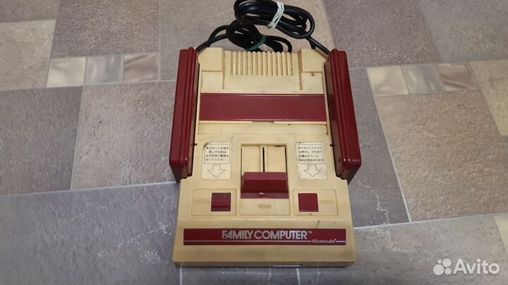 Денди Famicom Корпуса