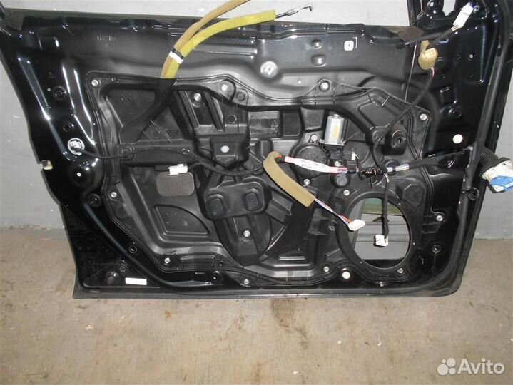 Мотор стеклоподъемника передний левый от Mazda Ma