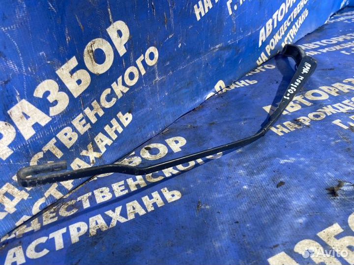 Правый поводок дворника Ford Mondeo 3 лифтбэк cjba