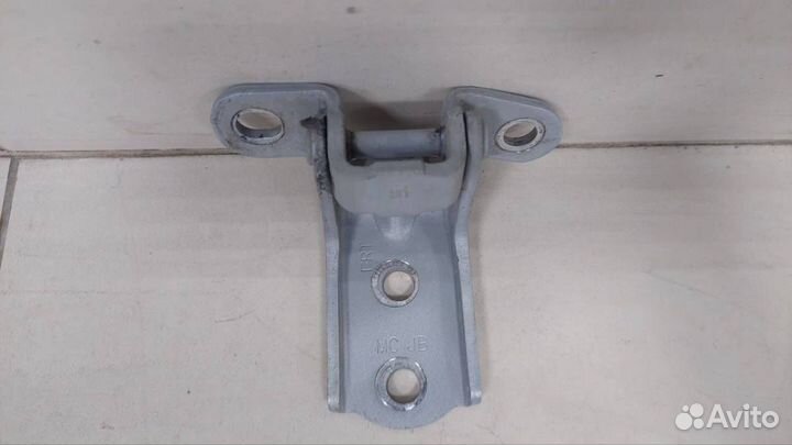 Петля двери передней правой верхняя Kia Rio 3 UB 2