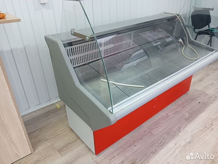Витрина холодильная среднеразмерная всх-1,5 Нова