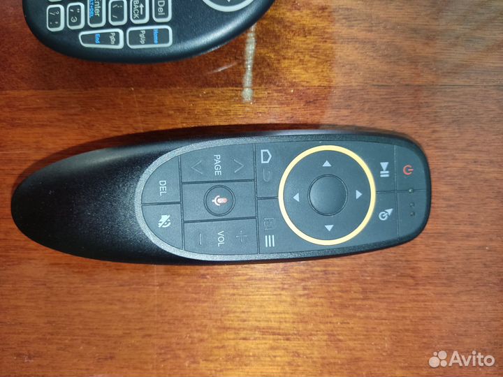 Android TV приставка с пультами ду
