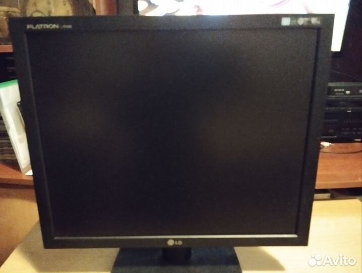 Монитор LG flatron 19