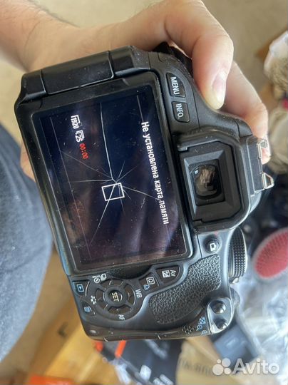 Зеркальный фотоаппарат canon 600d тушка