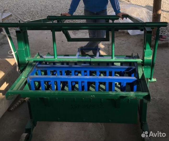 Вибро-станок для изготовления шлако-блоков