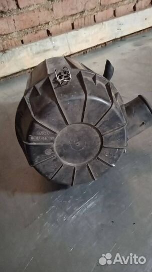 Корпус воздушногo фильтра Peugeot Boxer 2 1998