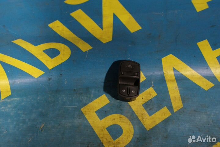 Кнопка стеклоподъемника передняя левая Opel Corsa