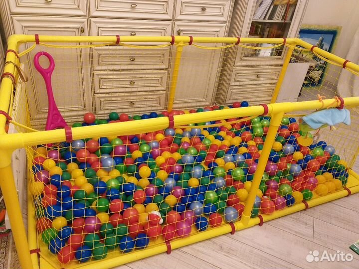 Почти новый манеж Leco леко с полом - пазлами