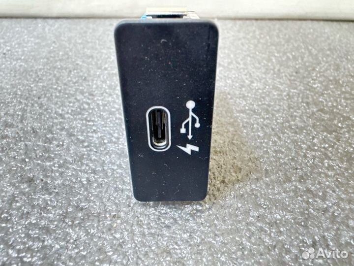 Блок usb разъемов Bmw 3 G20 G 20 Г20 Г 20 B48B20B