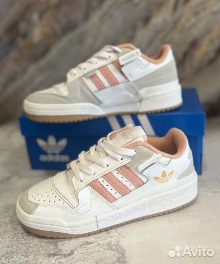 Adidas forum low женские