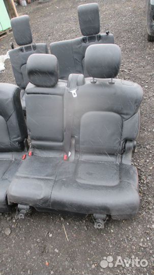 Сидения комплект Nissan Patrol, второй третий ряд