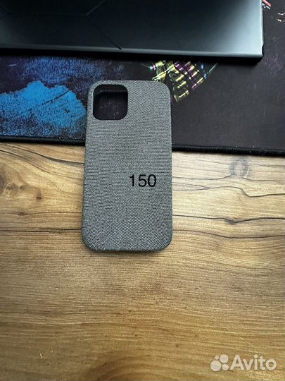 Чехлы и защитные стекла на iPhone 12