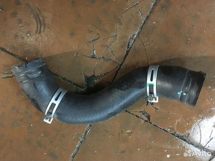 Патрубок верхний радиатора Hyundai Elantra 7