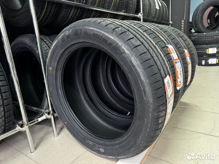 Tracmax X-Privilo TX3 205/40 R17 108