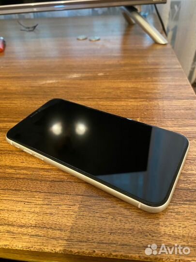 iPhone Xr, 128 ГБ