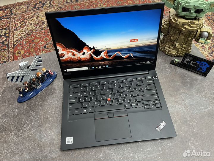 Ноутбук Lenovo ThinkPad E14 i5/8/256