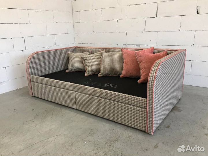 Детская кровать-диван / 2в1 / в ассортименте