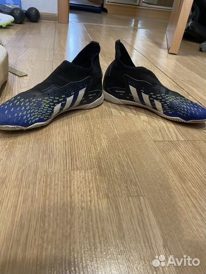 Бутсы adidas predator