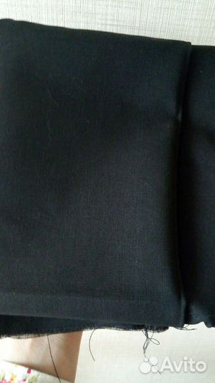 Черный цвет ткани отрез