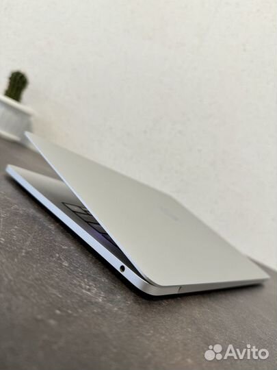 Apple MacBook Pro 13 2017 16\512GB SSD