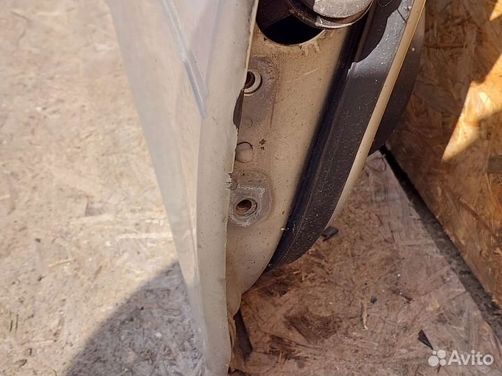 Дверь передняя правая Lexus RX300