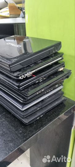 Ноутбуки нерабочие 8шт одним лотом