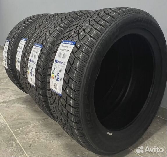 Triangle IcelynX TI501 215/70 R16 104T