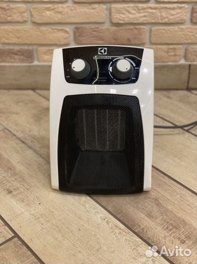 Обогреватель Electrolux
