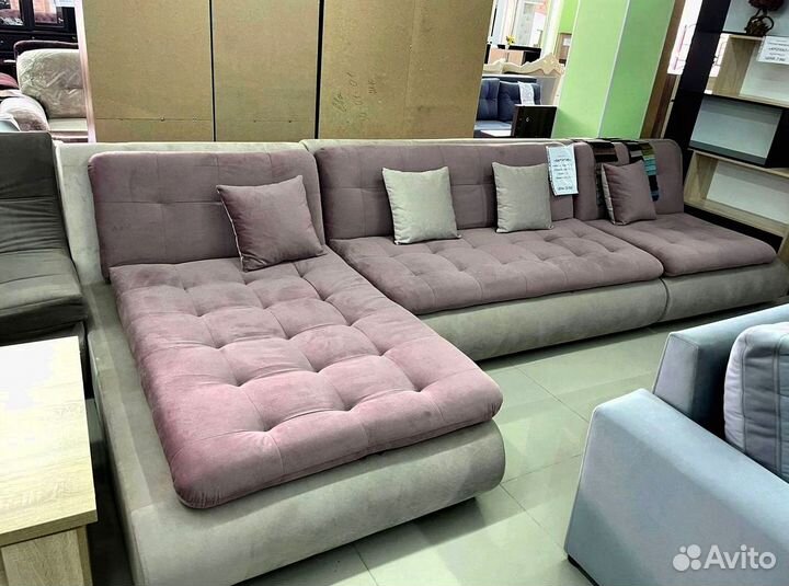 Большой угловой диван
