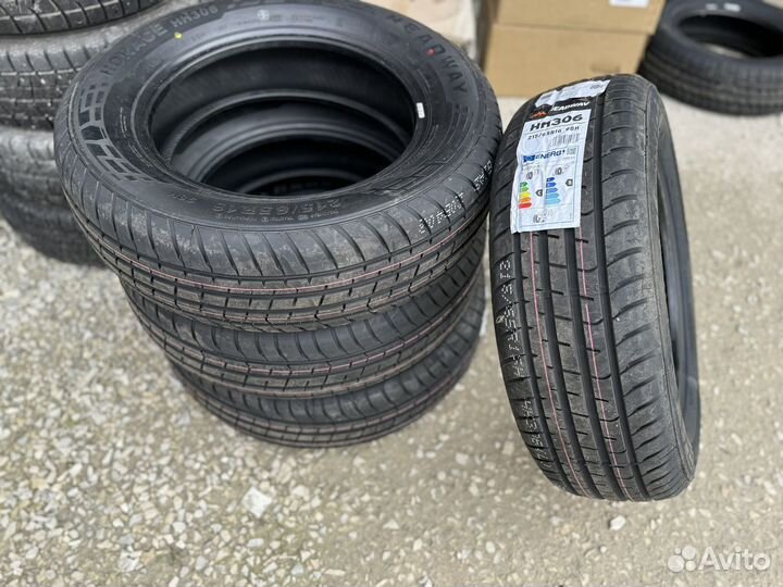 Sunfull HF-668 215/65 R16