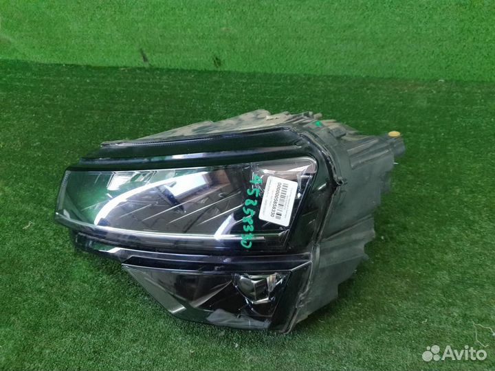 Фара левая Skoda Karoq