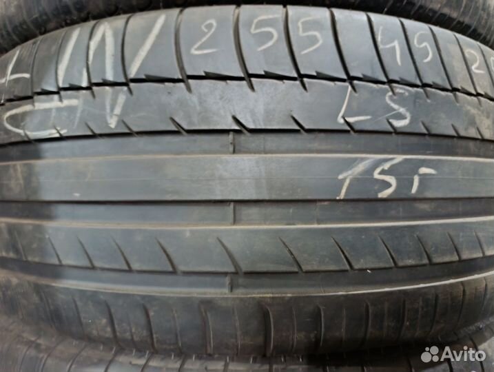 Michelin Latitude Sport 255/45 R20 106V