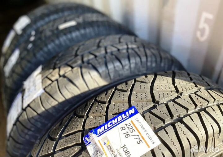 Michelin Latitude Cross 225/75 R16 108H