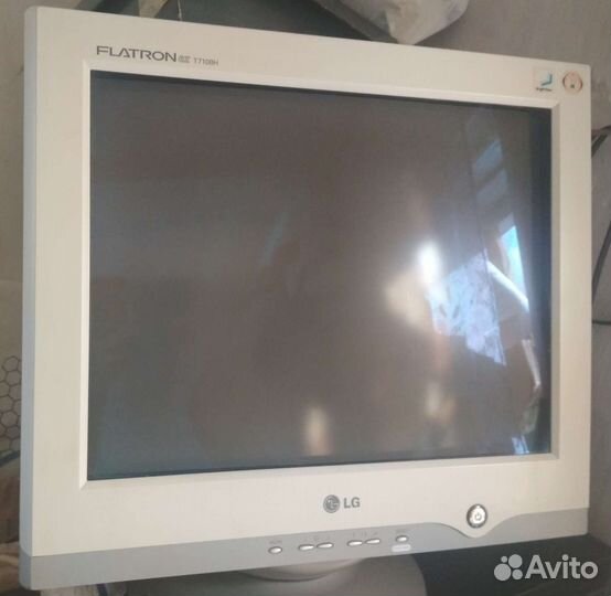 Монитор LG flatron ez T710BH
