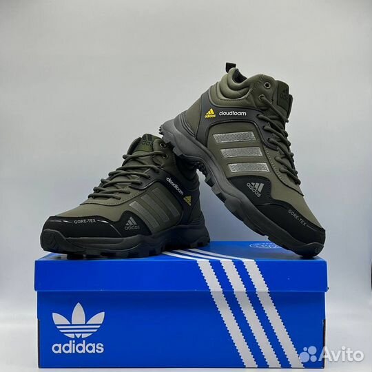 Кроссовки adidas (с мехом) зимние