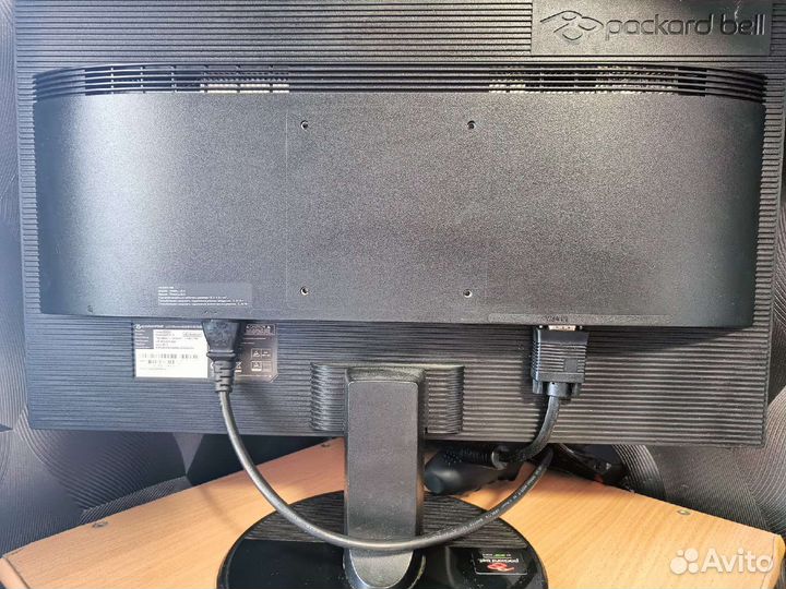 Монитор Packard bell