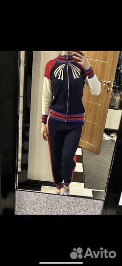 Костюм спортивный