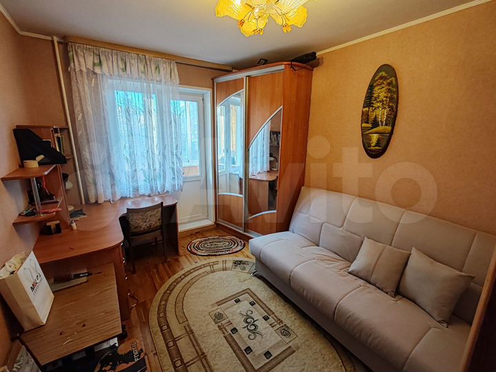 4-к. квартира, 76 м², 3/5 эт.