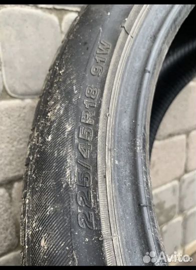 Bridgestone Regno GR-XI 225/45 R18