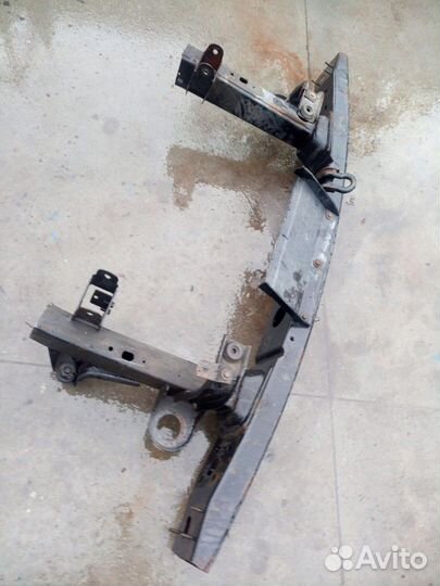 Усилитель бампера Мерседес мл 163