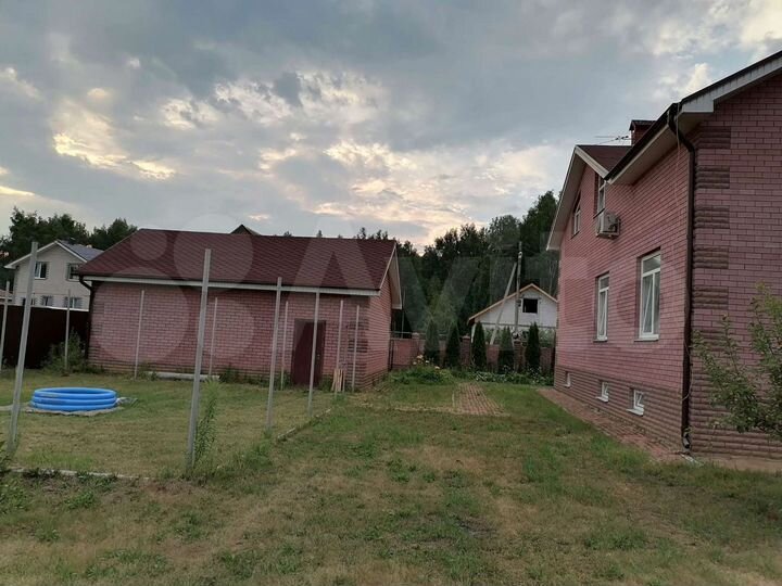 Коттедж 400 м² на участке 15 сот.