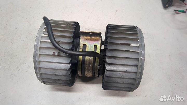 Двигатель отопителя Audi A8 (D3), 2005