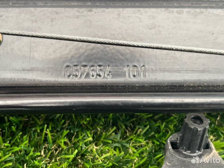 Стеклоподъемник задний правый Alfa Romeo Giulia